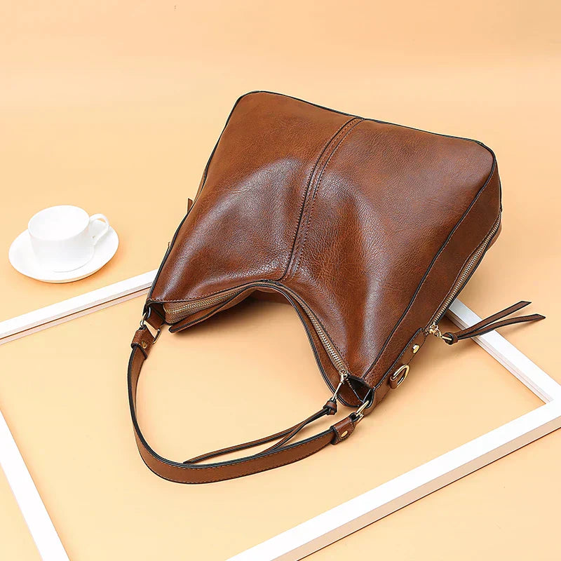 Romy | レザーショルダーバッグ