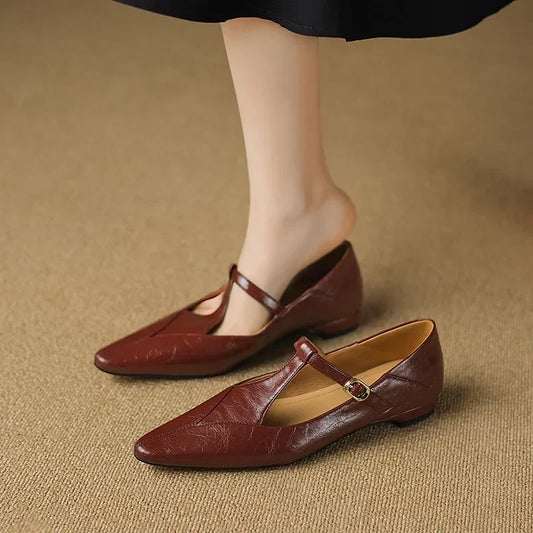 Tirelle™ Tストラップ フラットシューズ