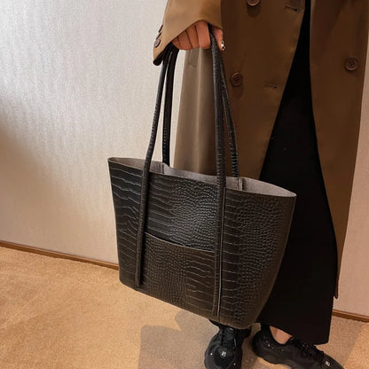 ベティナ | クロコ レザー ショルダーバッグ